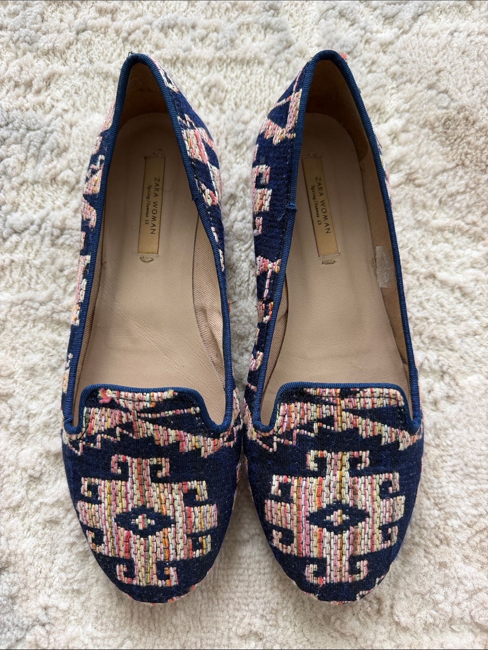 Zara Navy Blue Embroidered Tapestry Flats size 36